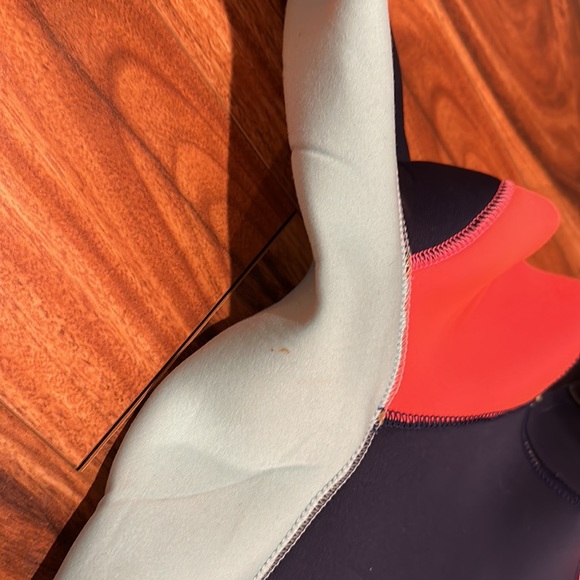 Rip curl size 4 wetsuit - Picture 6 of 7